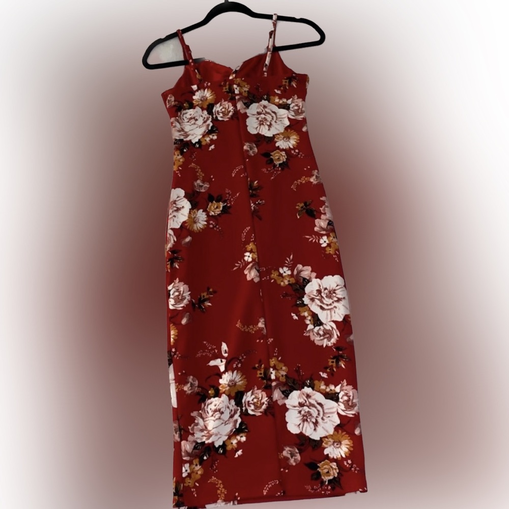 NEW Almost Famous Red Floral Midi Dress - Picture 3 of 5